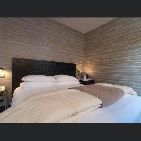 Mh Design Hotel Неаполь Экстерьер фото