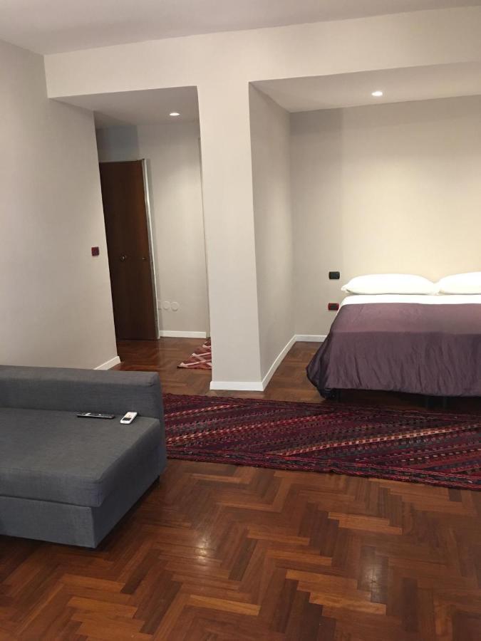 Mh Design Hotel Неаполь Экстерьер фото